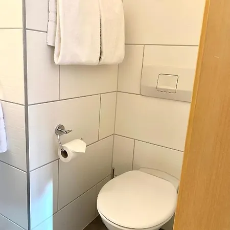 Fewo Fur Urlaub & Homeoffice Mit Sudbalkon By Stayfritz شقة *
